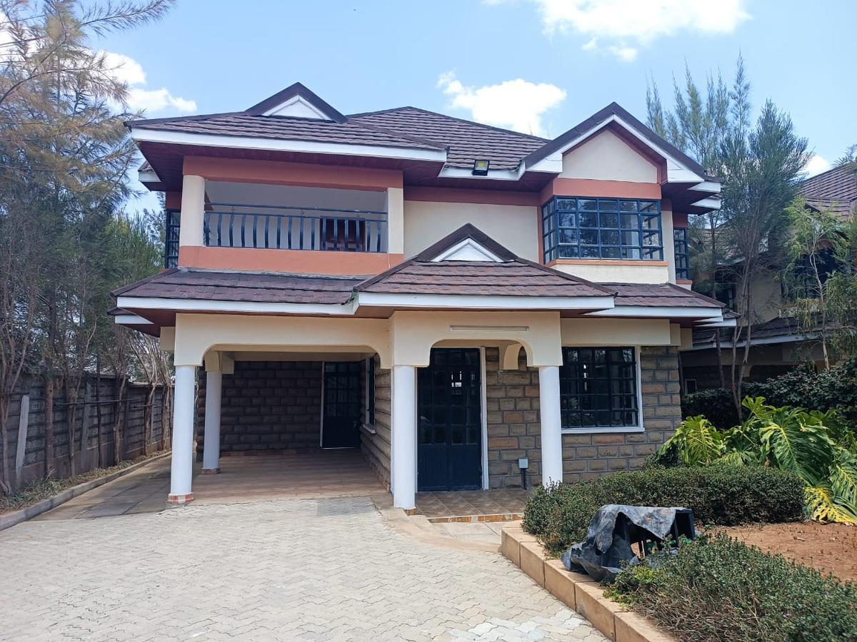 5 Bed Townhouse with En Suite at Acacia - 14