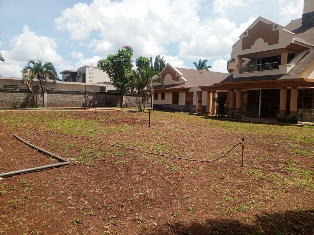 6 Bed House with En Suite at A Runda - 11