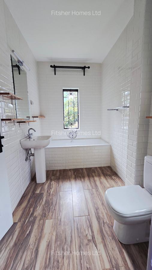 3 Bed Apartment with En Suite in Kilimani - 15