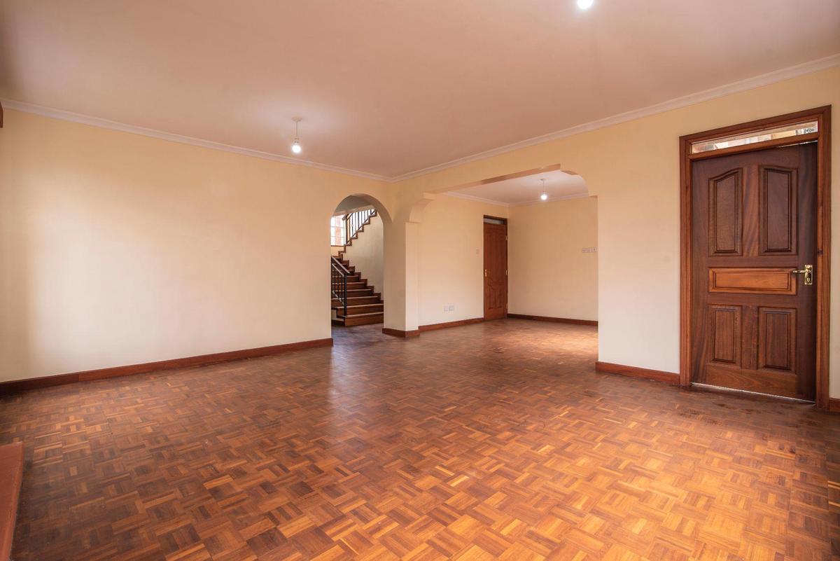 4 Bed Townhouse with Garden in Kiambu Road - 8