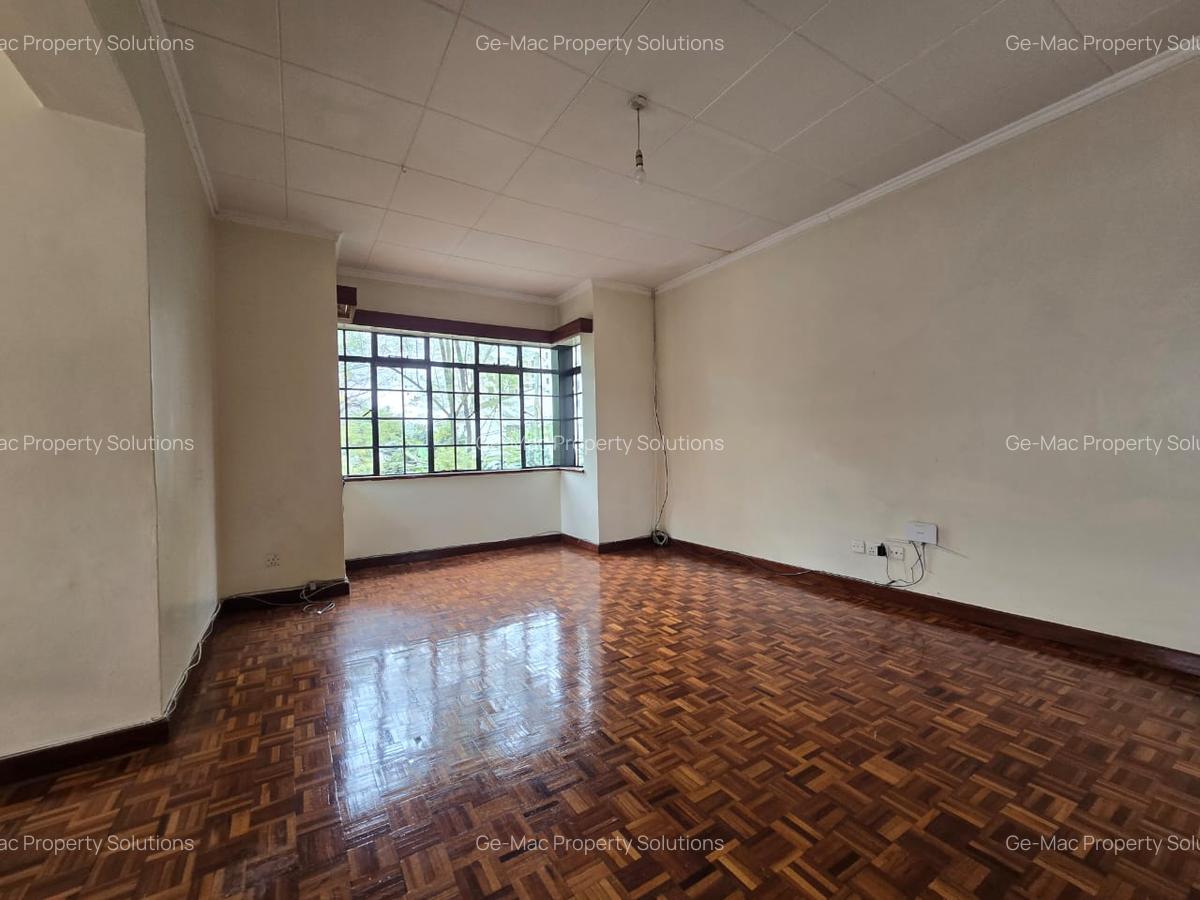 4 Bed Townhouse with En Suite in Lavington - 14