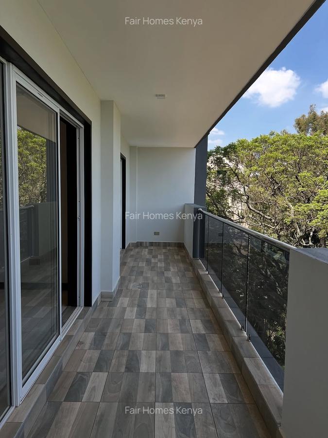 2 Bed Apartment with En Suite at Riverside Drive - 10