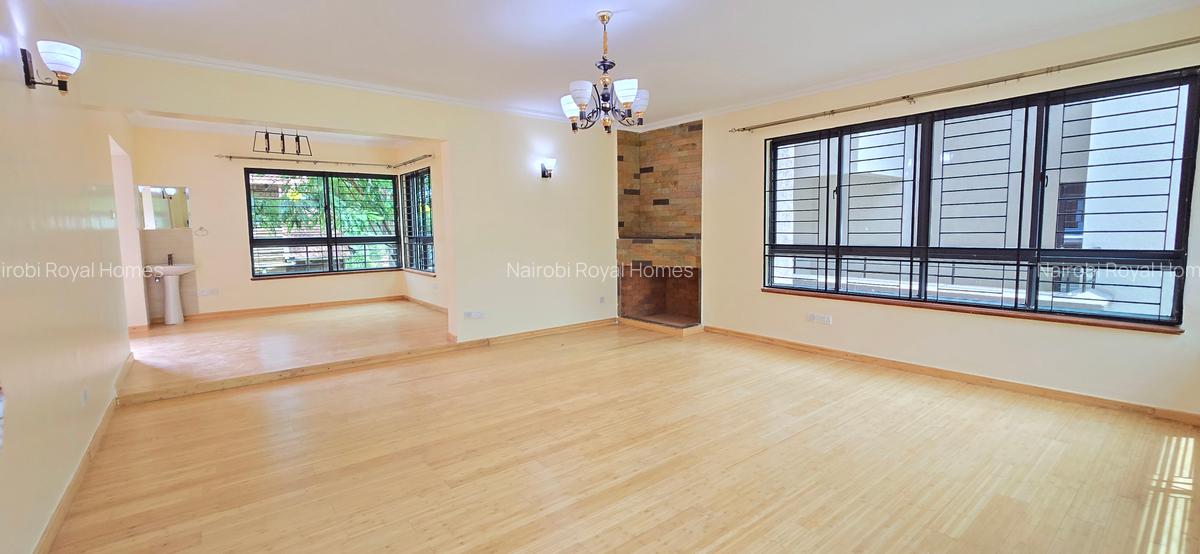 5 Bed Townhouse with En Suite at Lavington Green - 16