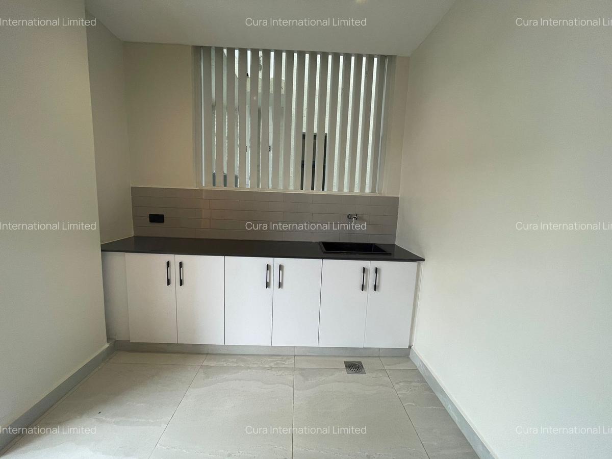 4 Bed Apartment in Westlands Area - 6