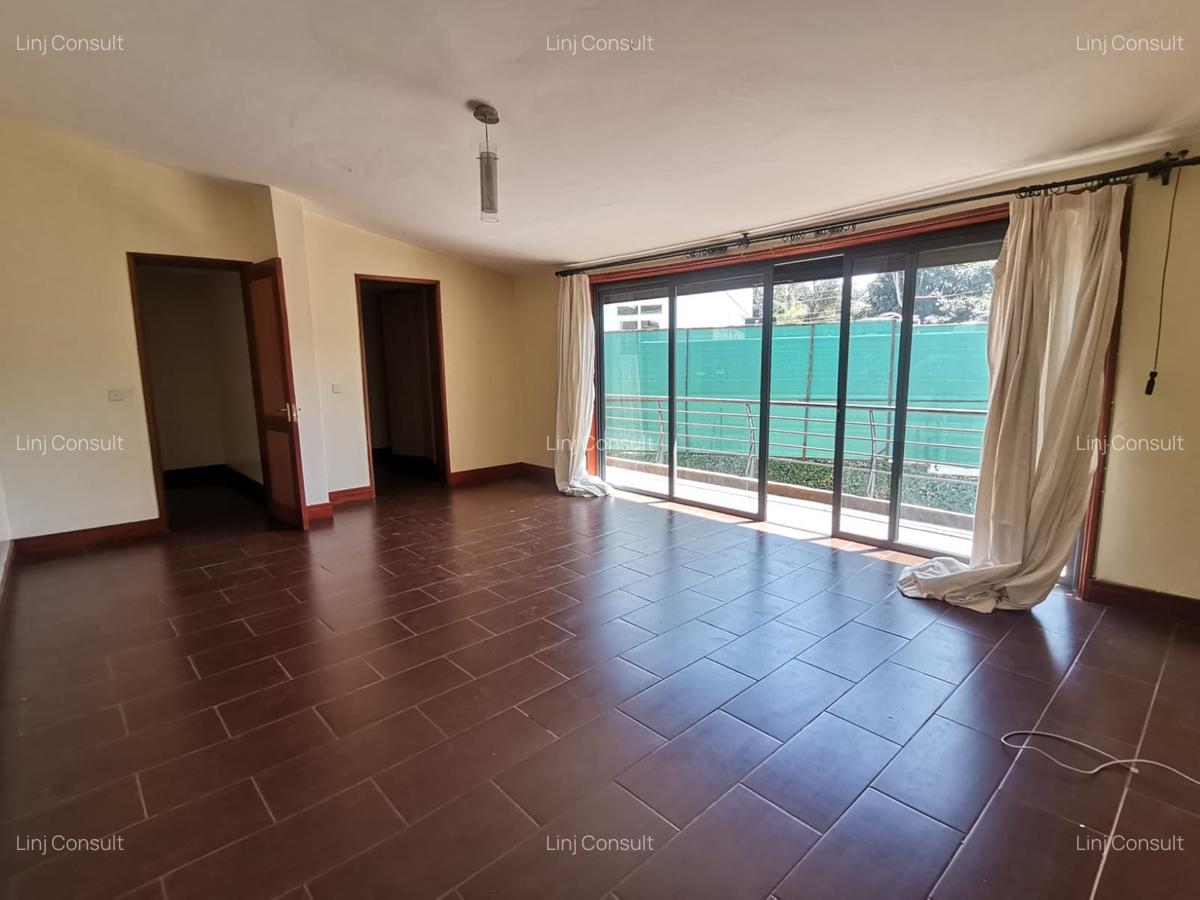 4 Bed House with En Suite at Runda - 8