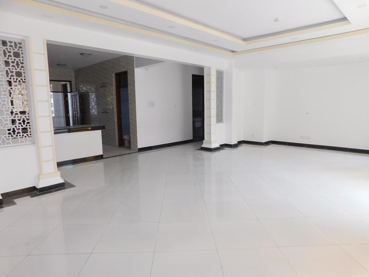 3 Bed Apartment with En Suite at Nyali - 5