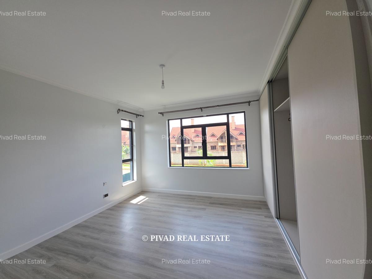 5 Bed House with Swimming Pool in Runda - 9