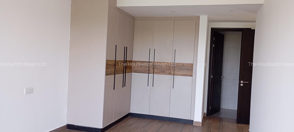 5 Bed Apartment with En Suite at Off General Mathenge - 10