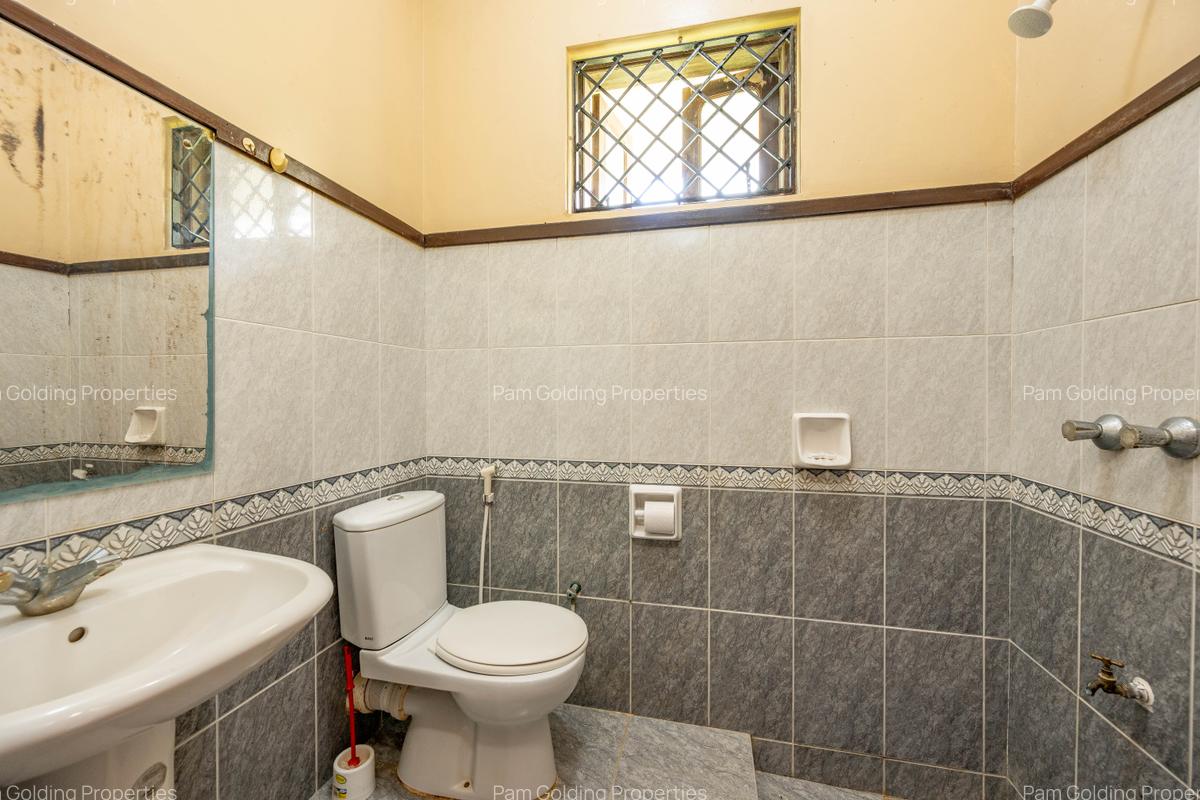 5 Bed Townhouse at Beach Road - 15