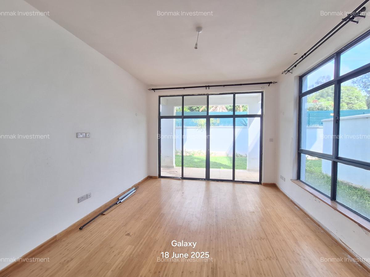 5 Bed Townhouse with En Suite at Convent Drive - 16