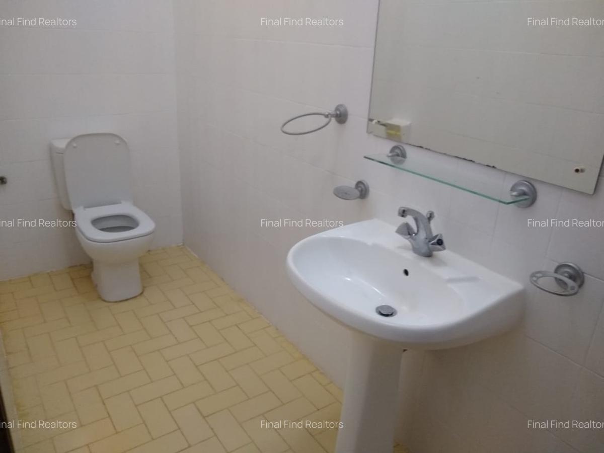 4 Bed House with Garden in Runda - 19