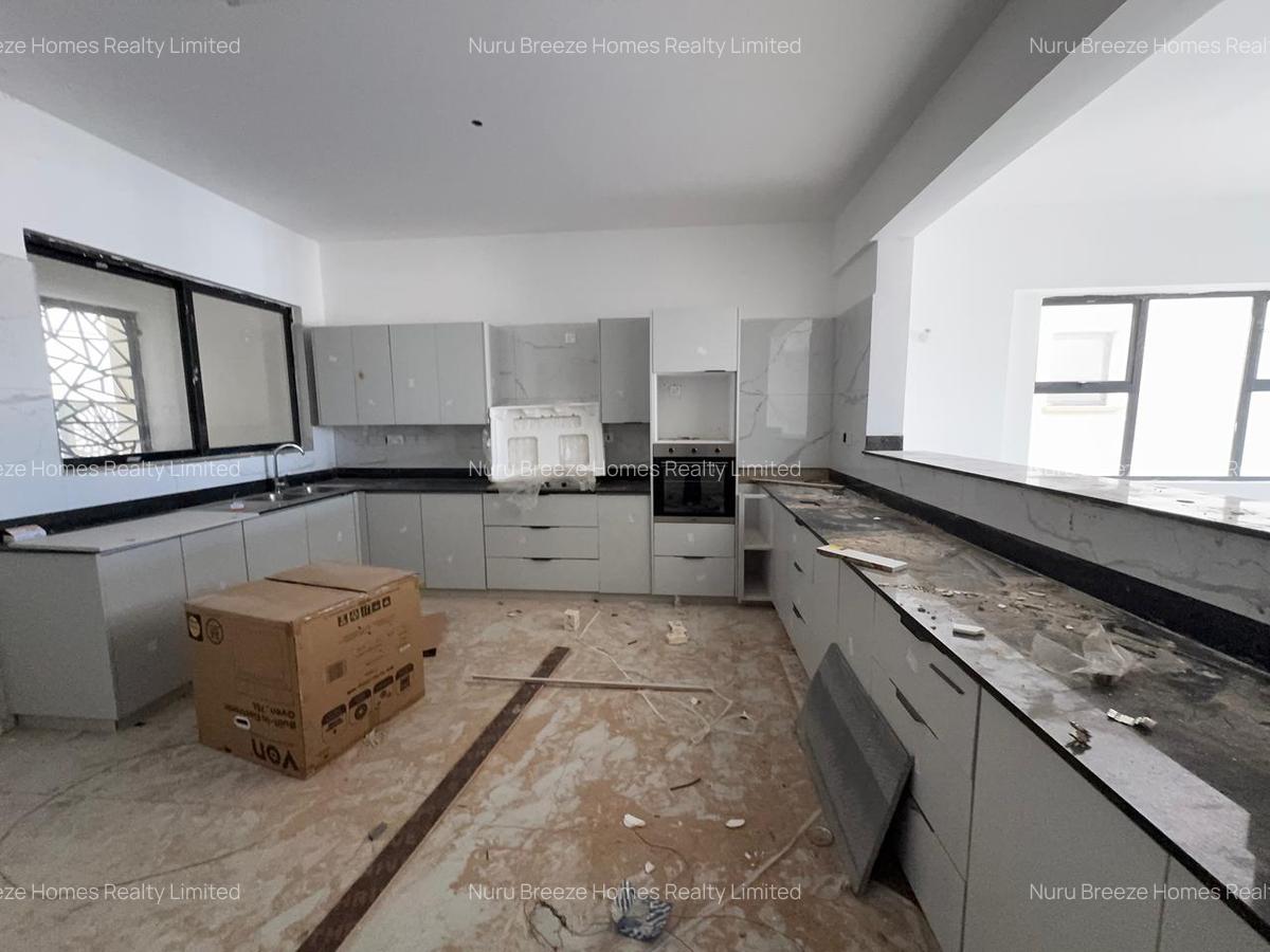 3 Bed Apartment with En Suite in General Mathenge - 6