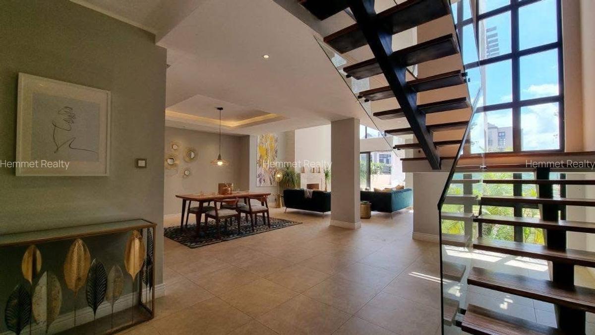 4 Bed Villa with En Suite in Runda - 10