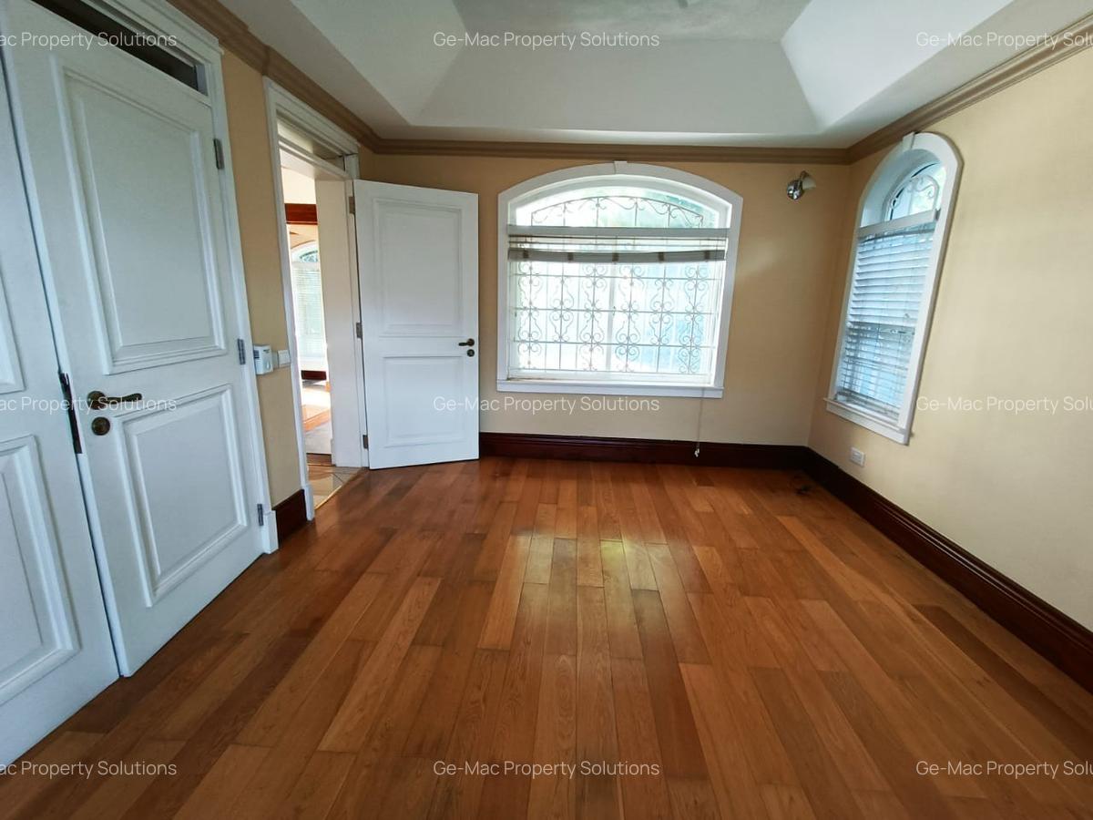 4 Bed House with En Suite in Kitisuru - 11