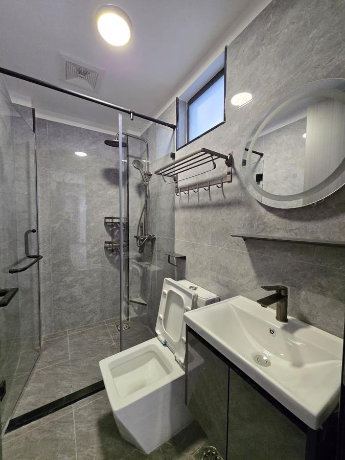 2 Bed House with En Suite in Lavington - 10