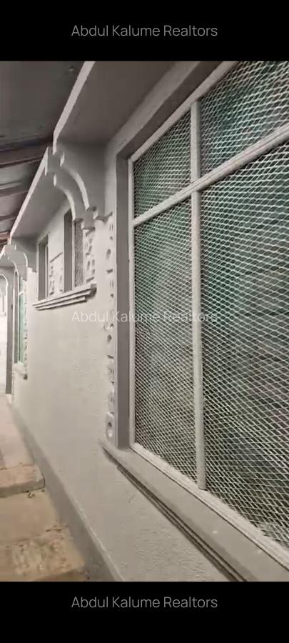 10 Bed House with Borehole at Barsheba - 6