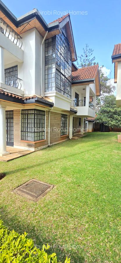 5 Bed Townhouse with En Suite at Lavington Green - 4