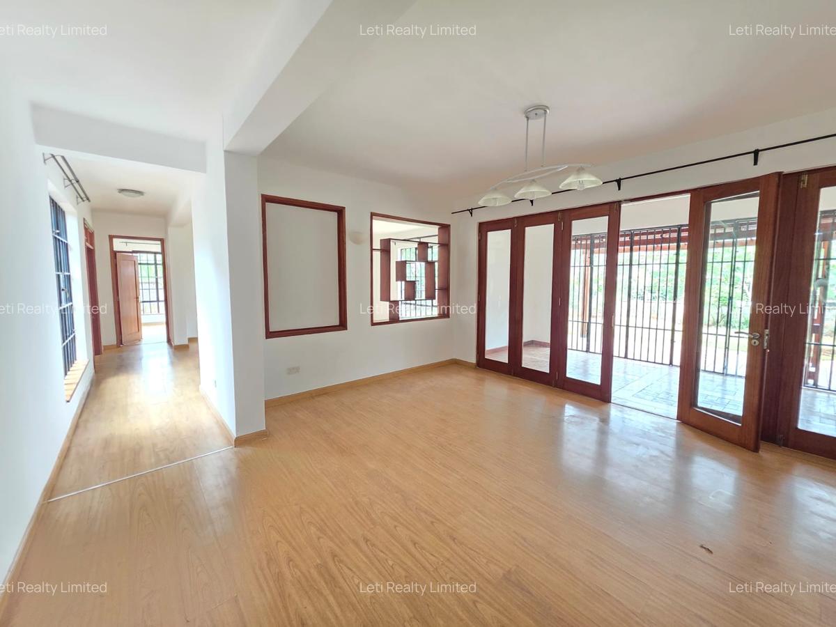 5 Bed House with En Suite in Runda - 4