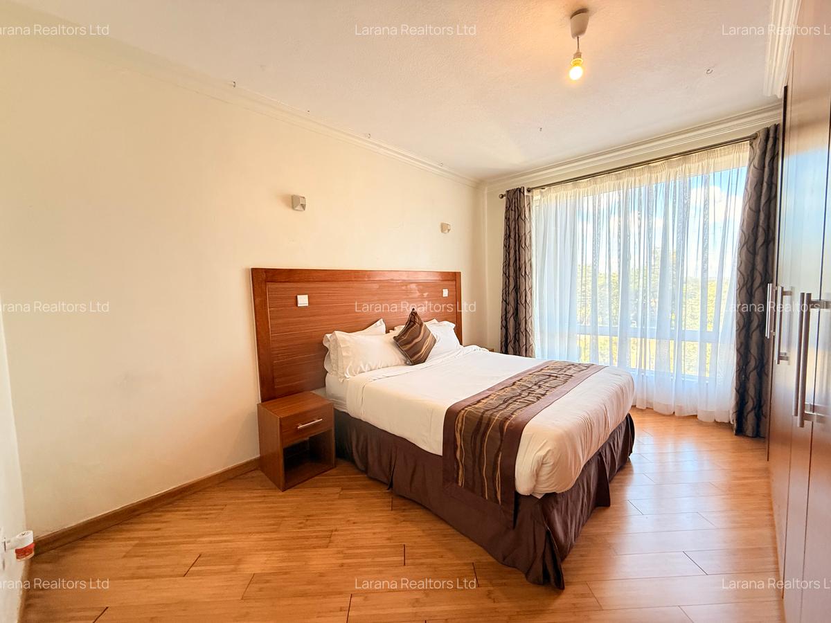 Serviced 1 Bed Apartment with En Suite at Fourways - 8