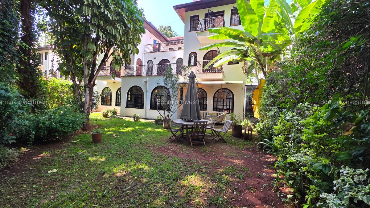 4 Bed Townhouse with En Suite at Lavington Green - 7