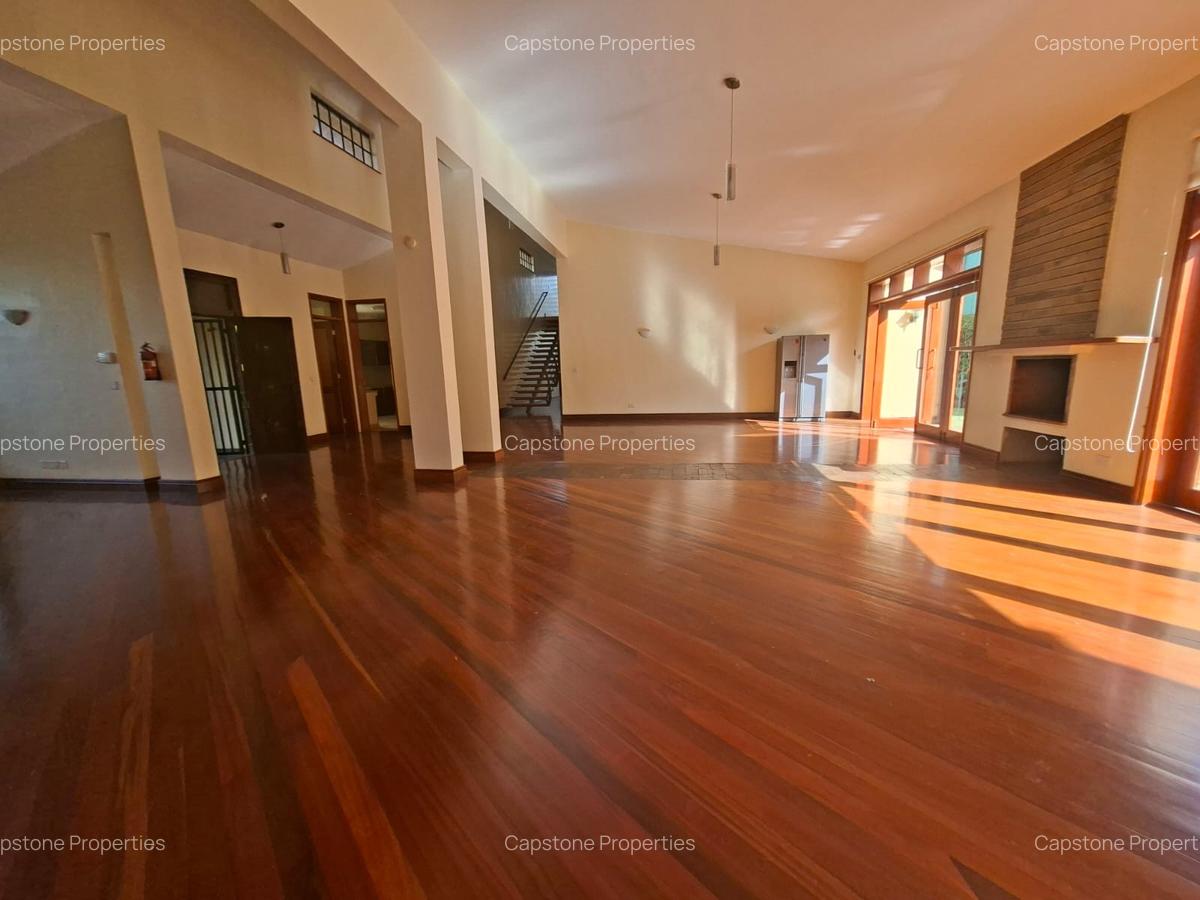 4 Bed House with En Suite in Runda - 4