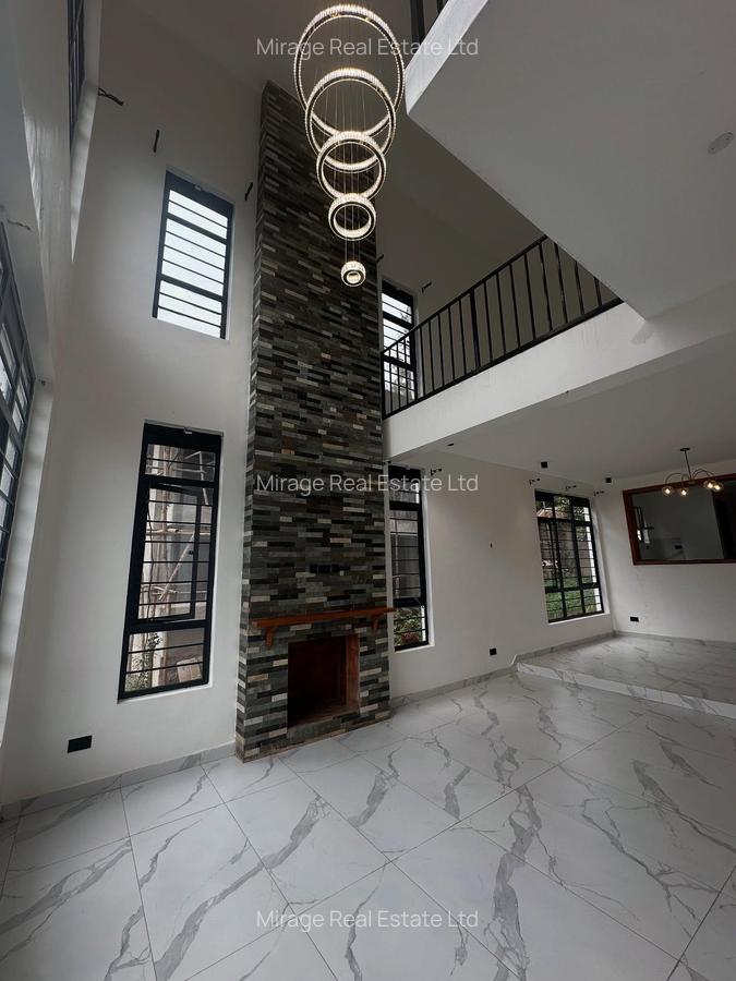 6 Bed Townhouse with En Suite in Uthiru - 19