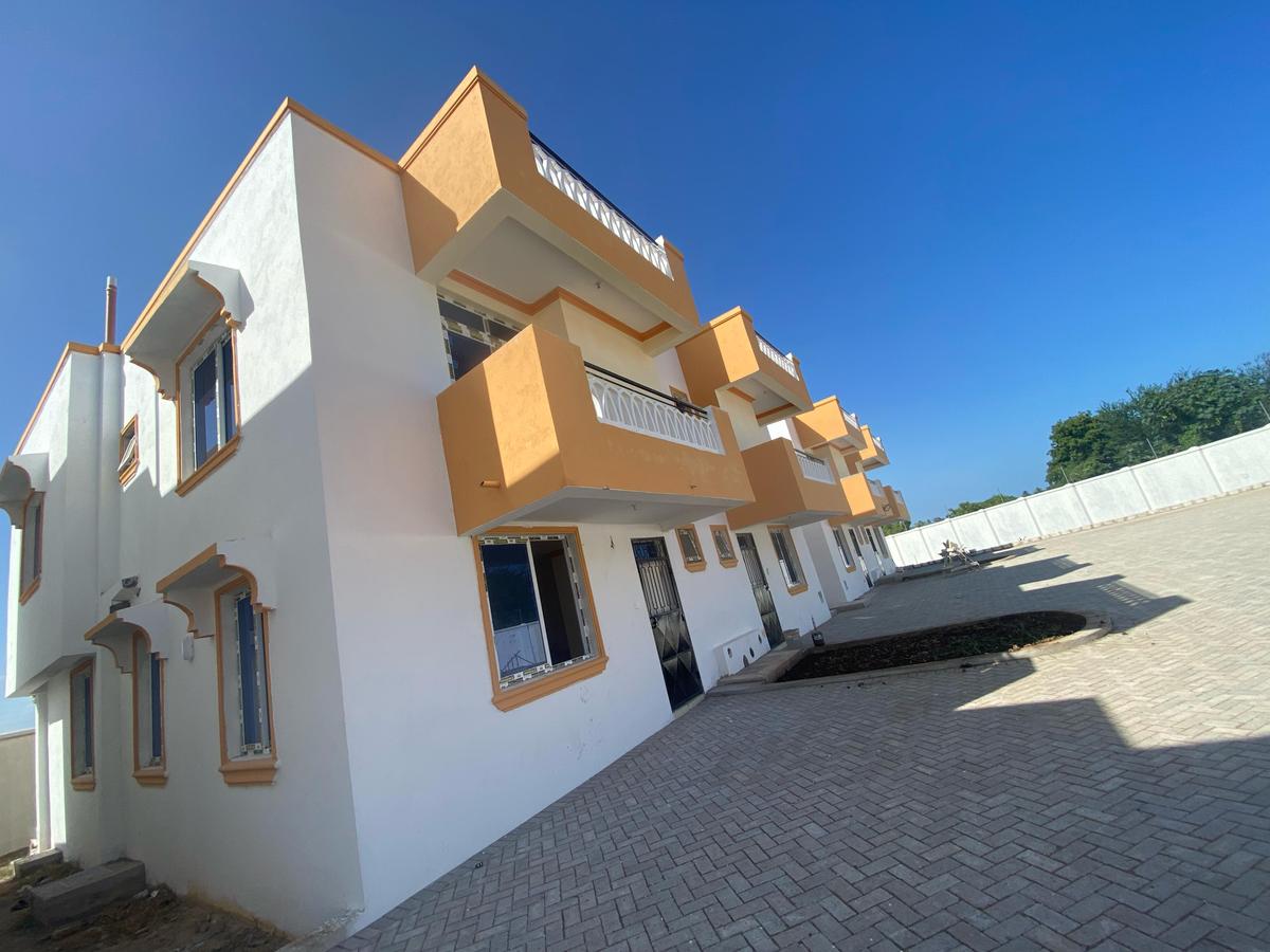 3 Bed Townhouse with En Suite at Mtwapa - 7