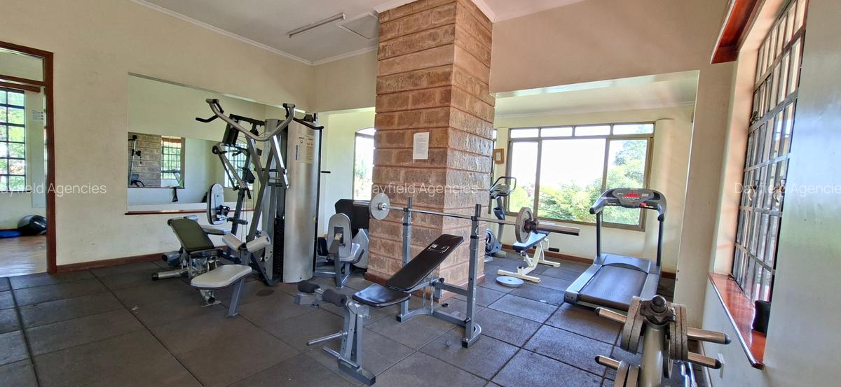 4 Bed House with En Suite at Nyari - 17