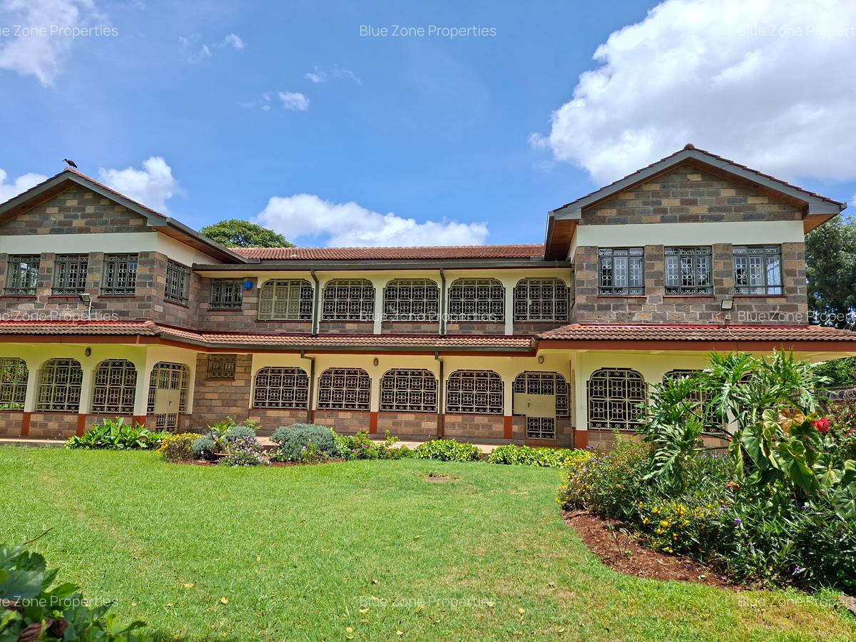 6 Bed House with En Suite at Off Redhill Dr - 3