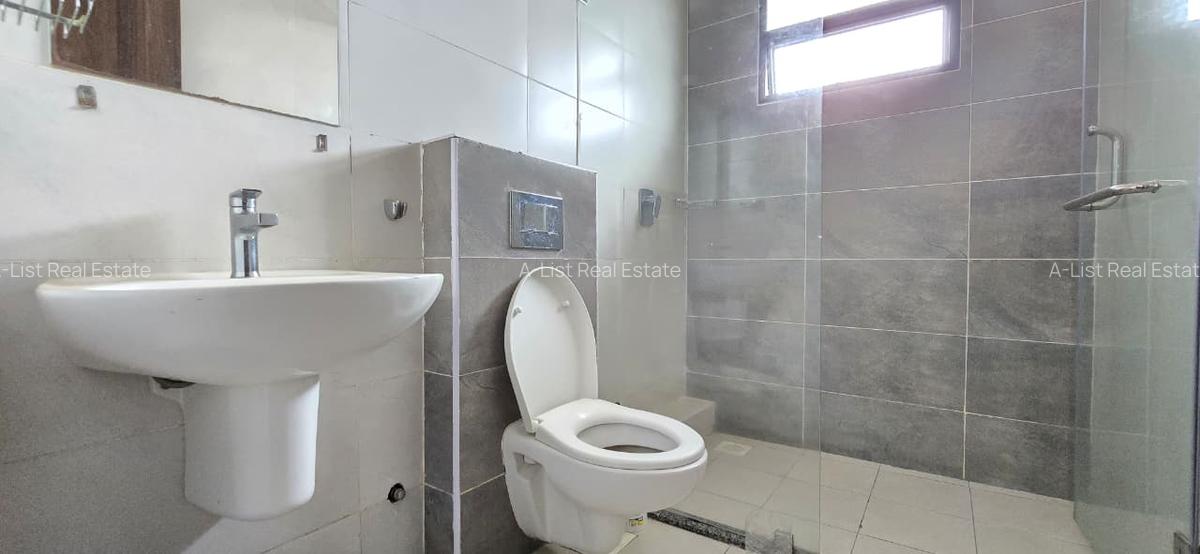 2 Bed Apartment with En Suite at Hurlingham - 6