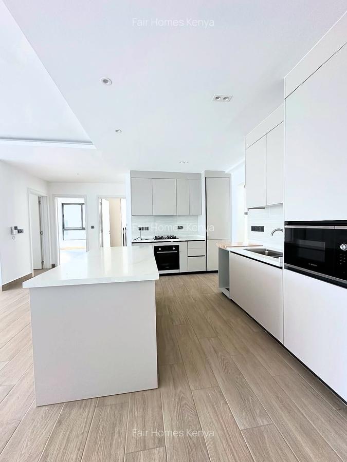 3 Bed Apartment with En Suite at Riverside Drive - 7