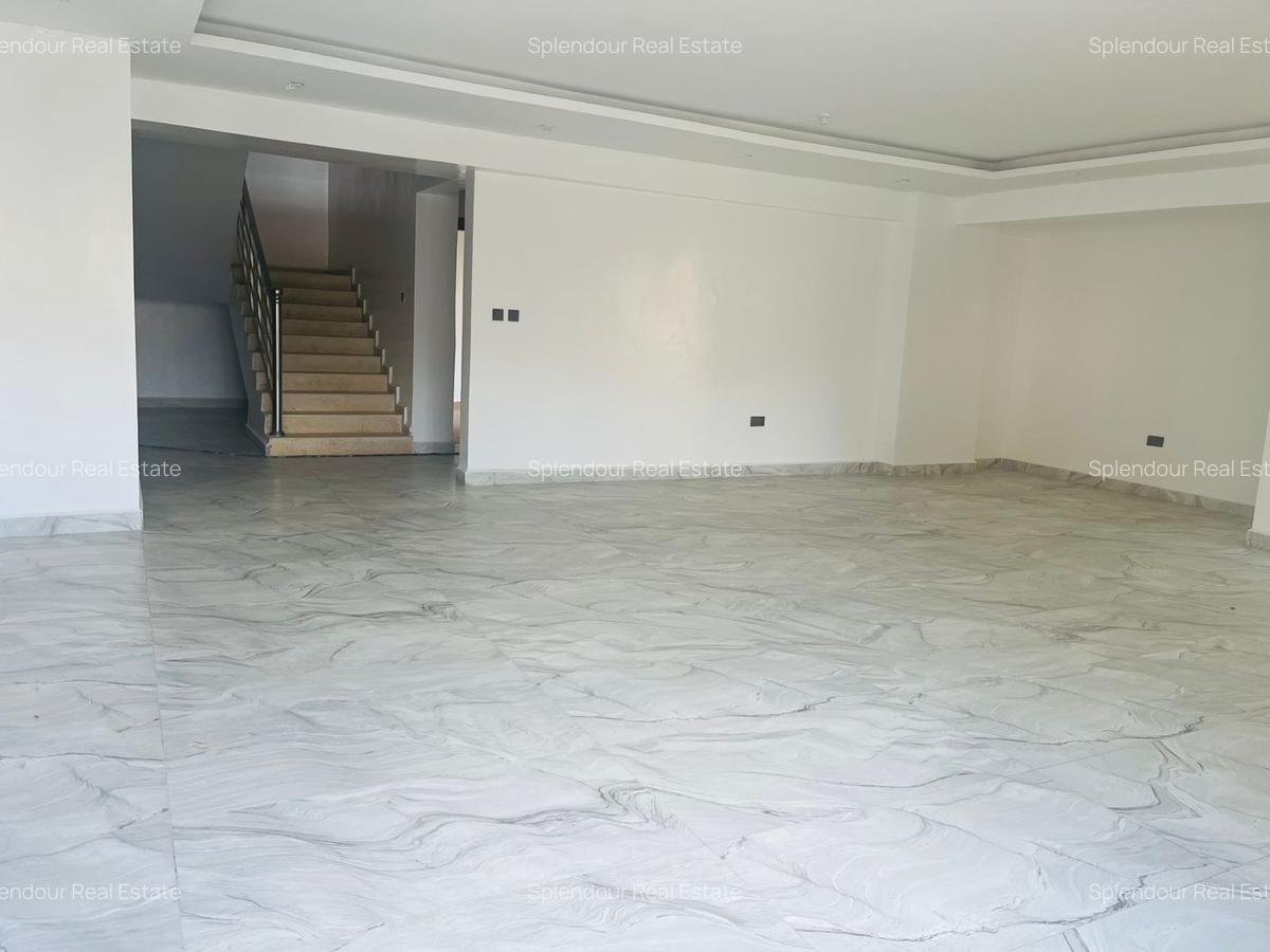 5 Bed Apartment with En Suite at 3Rd Parklands - 11