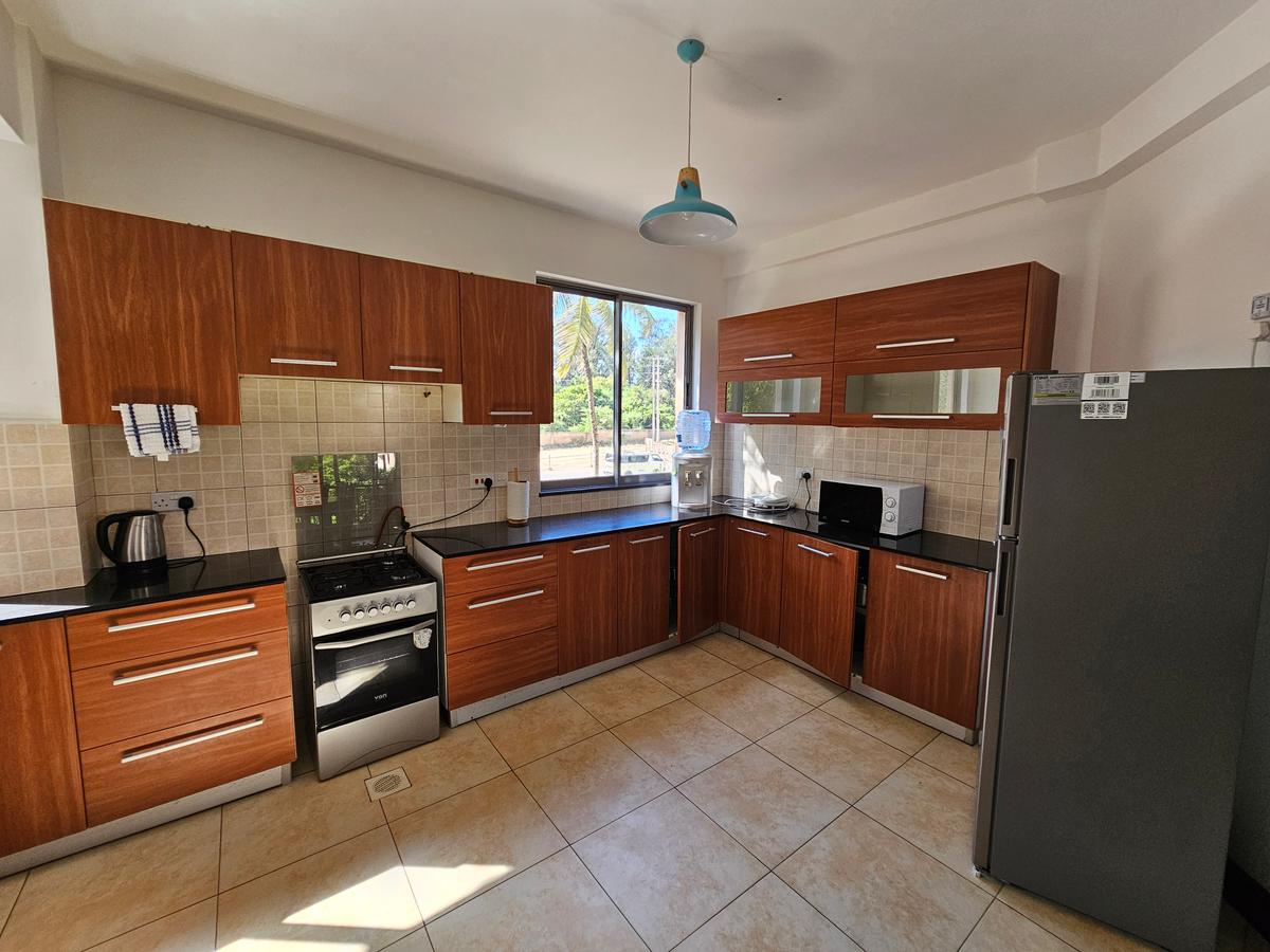 3 Bed Apartment with En Suite in Nyali Area - 5