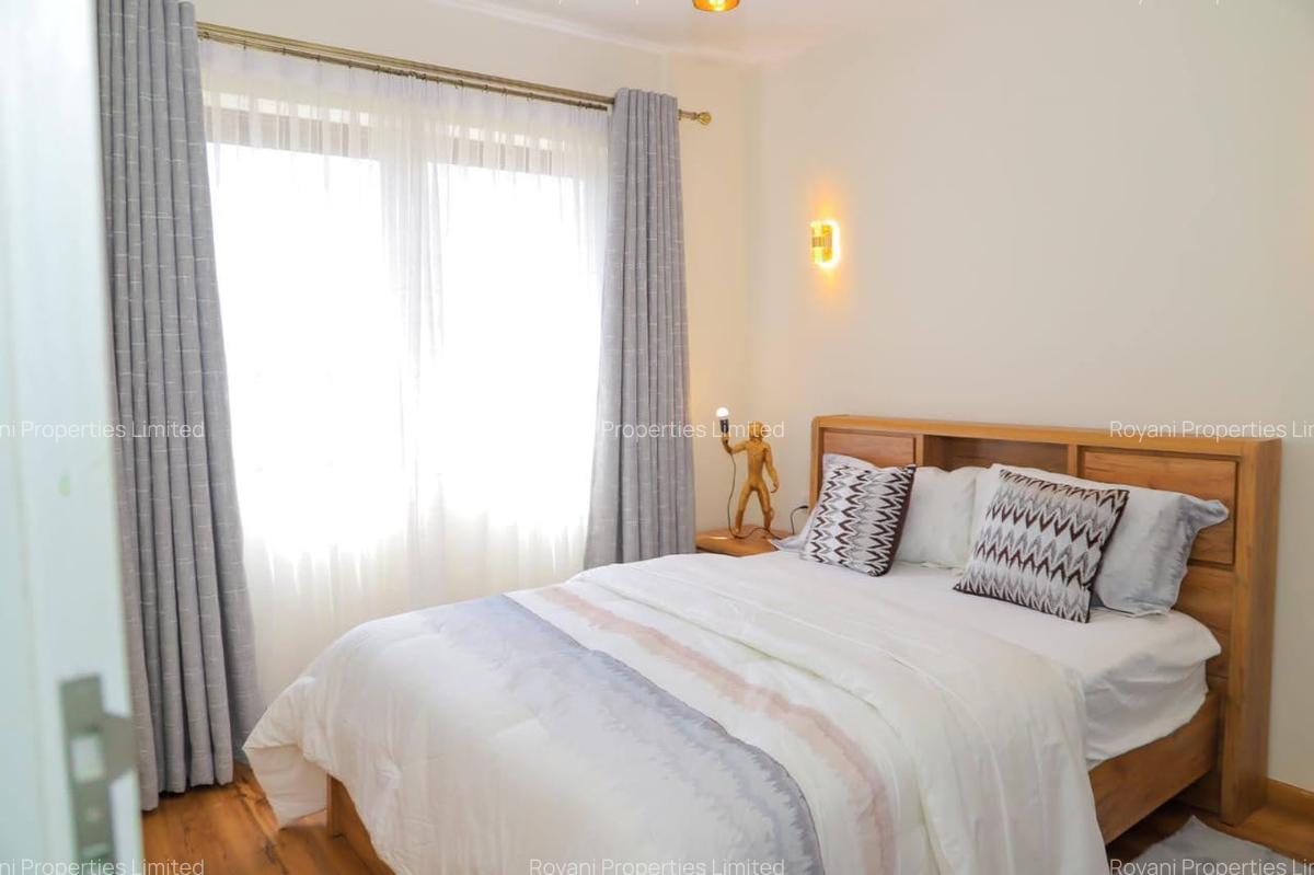 Serviced 3 Bed Apartment with En Suite in Thome - 13