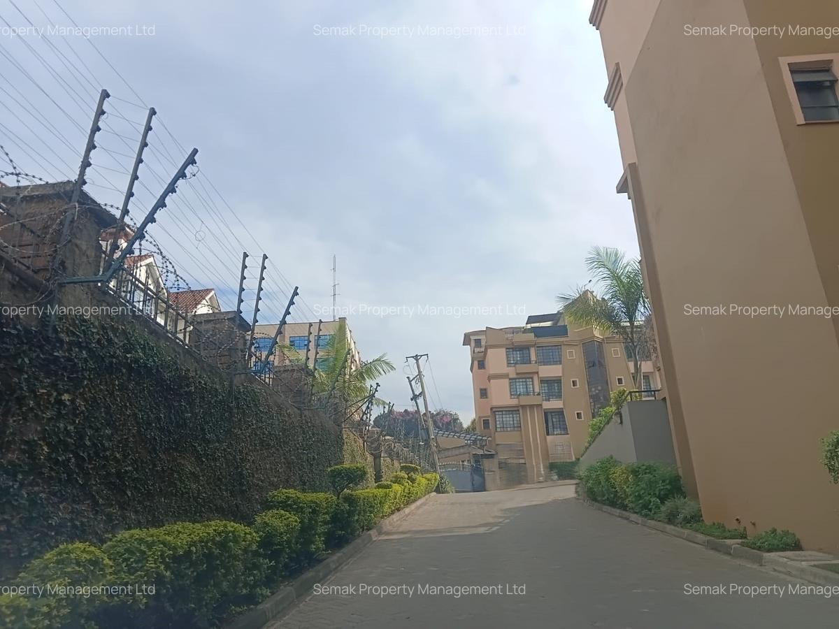 2 Bed Apartment with En Suite at Riverside Drive - 1