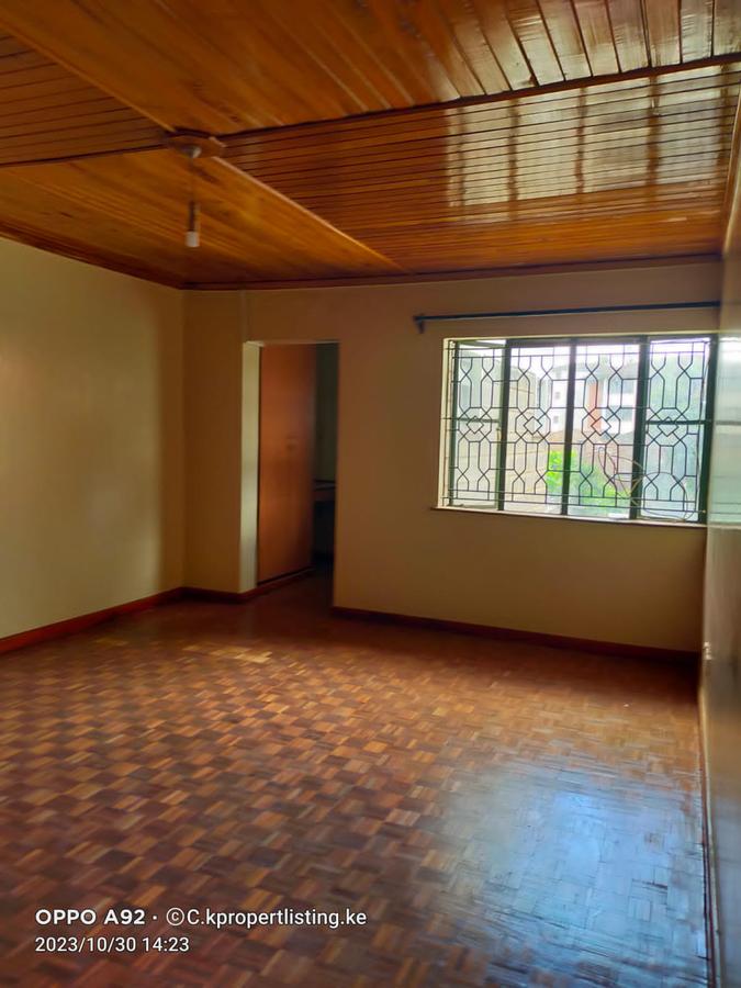 5 Bed Townhouse with En Suite in Lavington - 7