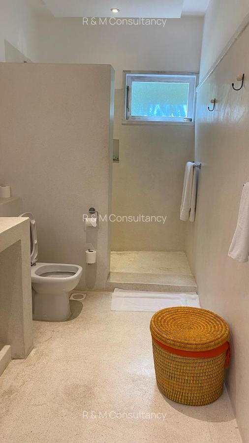 3 Bed Villa with En Suite in Watamu - 10