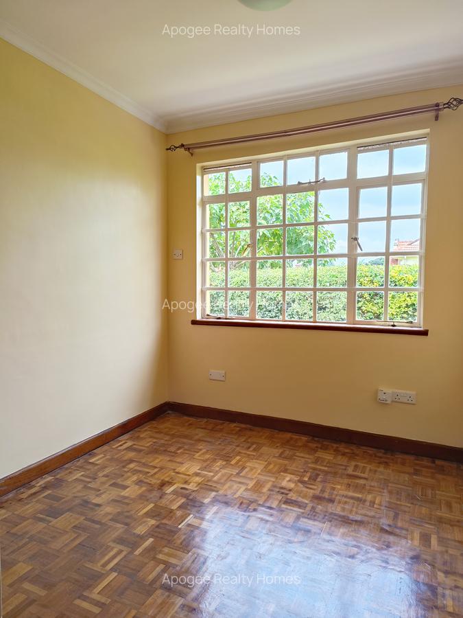 4 Bed House with En Suite at Paradise Lost Road - 15