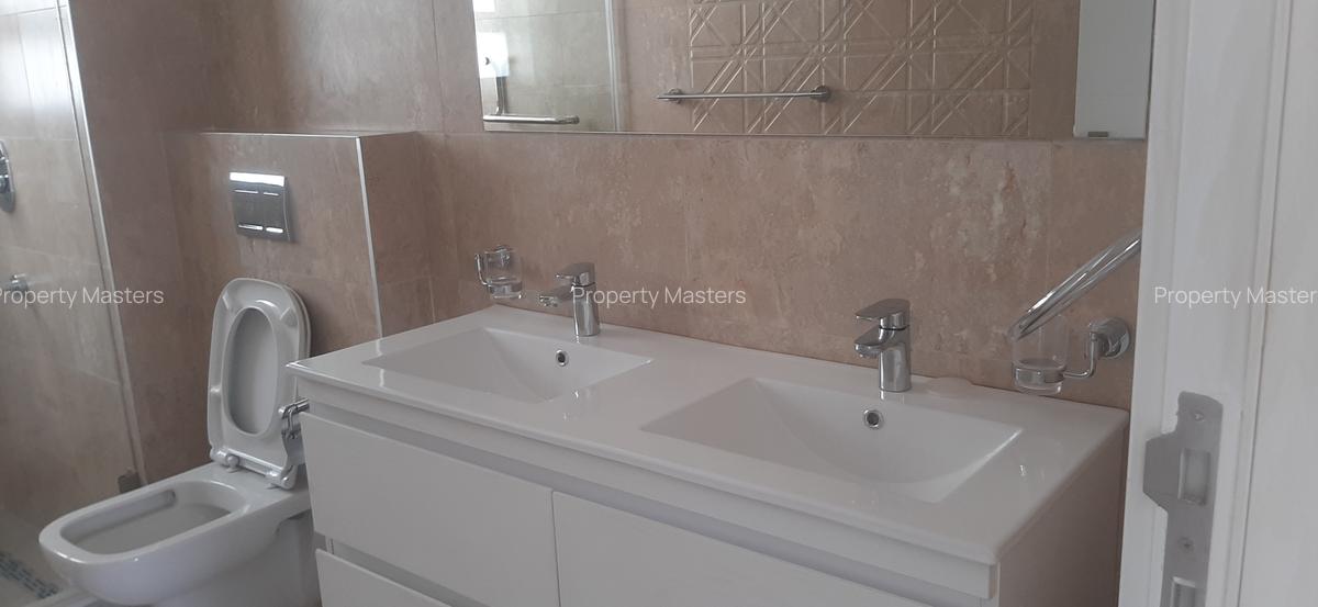 3 Bed Villa with En Suite at Five Star Estate - 7