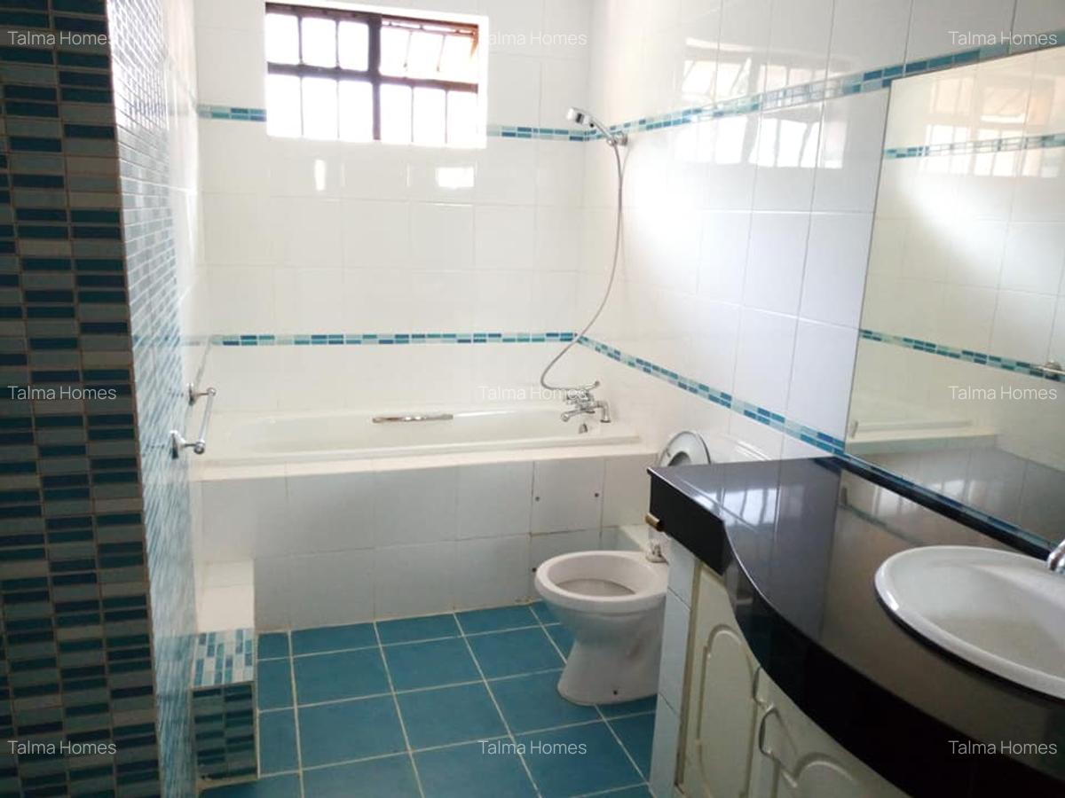 3 Bed Apartment with En Suite at Gitanga Road - 13