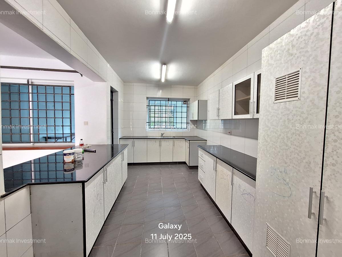 4 Bed Apartment with En Suite at Raphta Road - 7