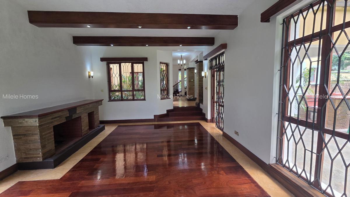 5 Bed Villa with En Suite in Runda - 10