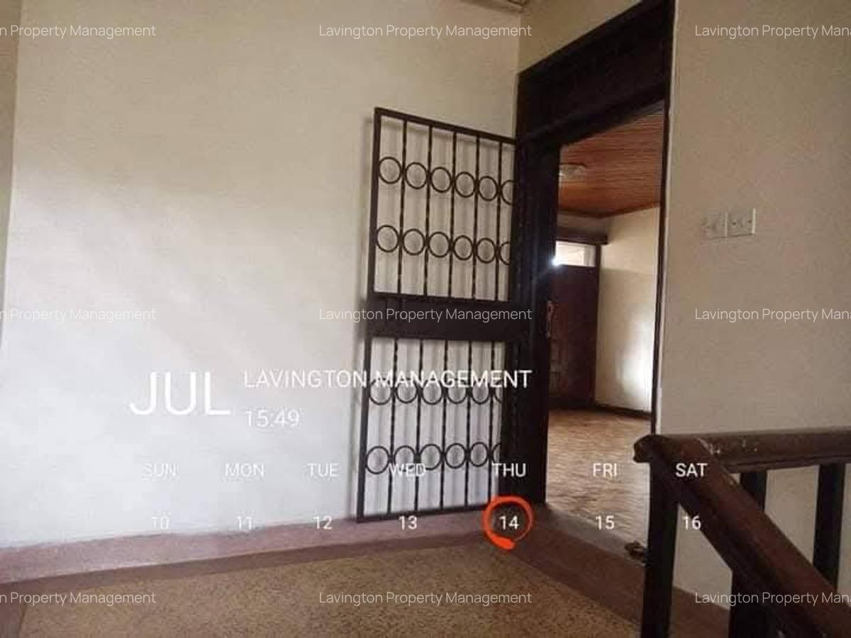 3 Bed Apartment with En Suite at Valley Arcade - 15