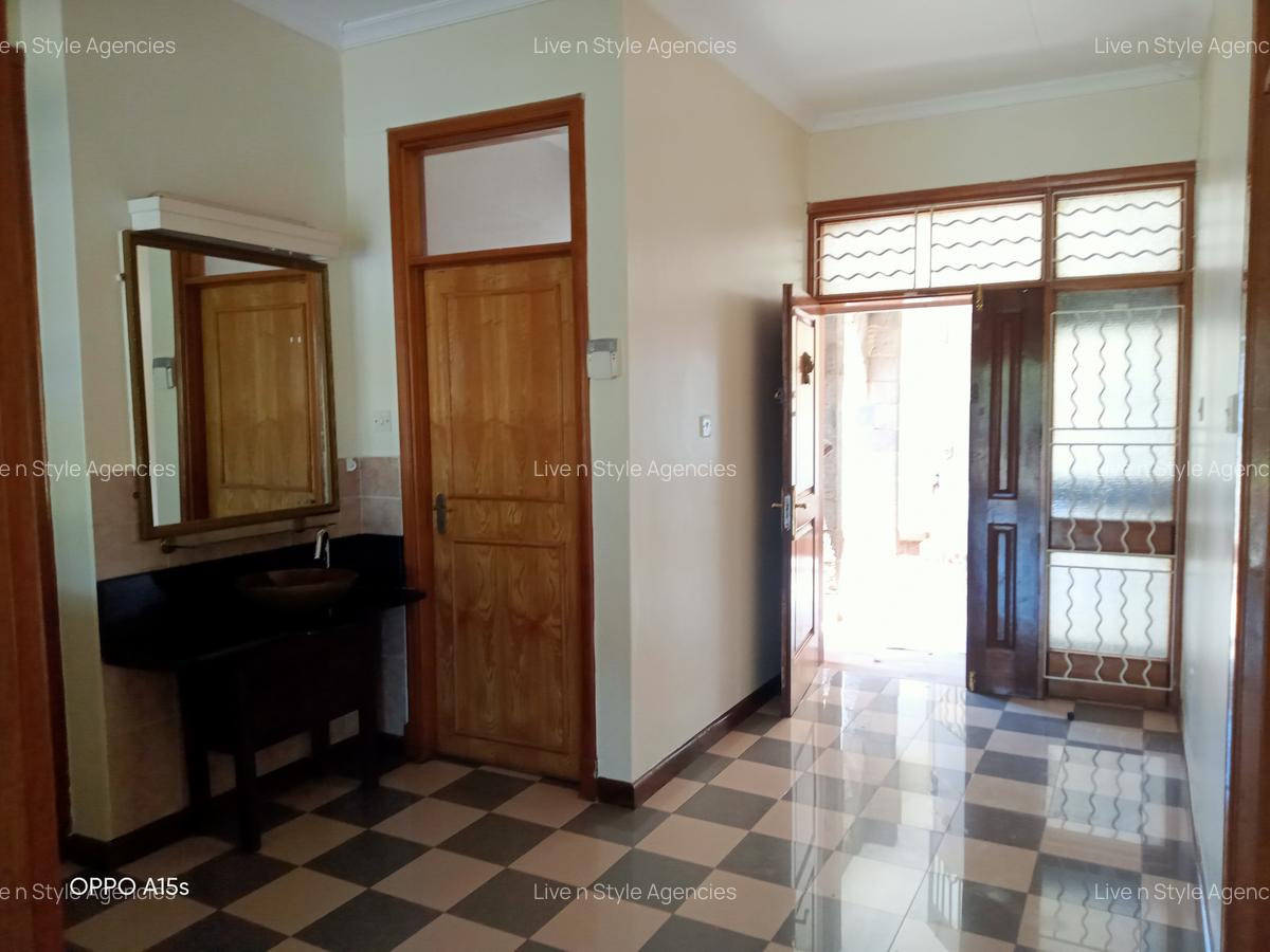 5 Bed House with Staff Quarters in Thigiri - 14