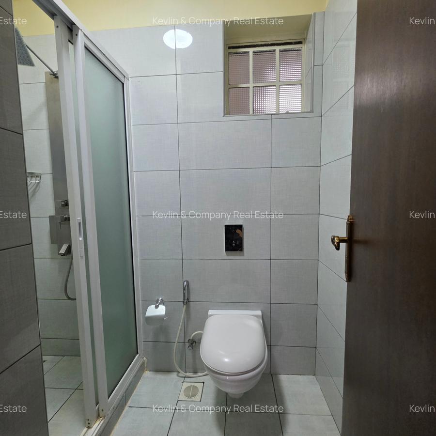 3 Bed Apartment with En Suite in Lavington - 15