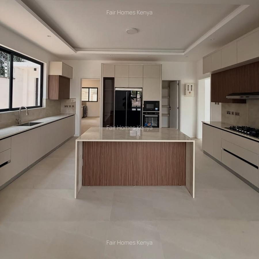 5 Bed Townhouse with En Suite at Mzima Springs - 3