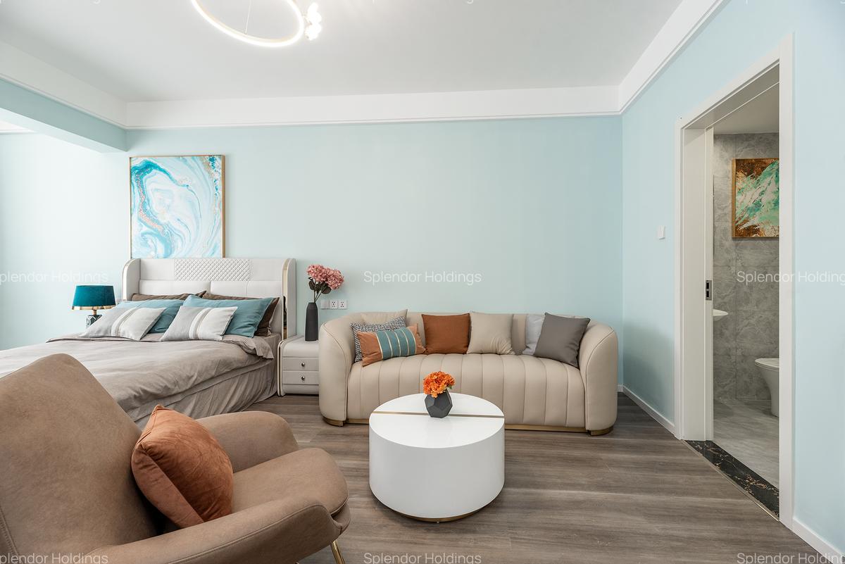 1 Bed Apartment with Swimming Pool in Kilimani - 2