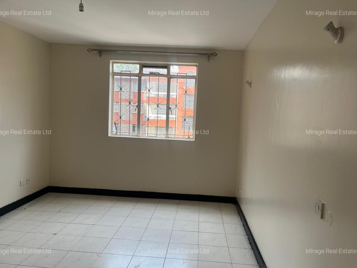 4 Bed Apartment with Borehole in Kilimani - 11