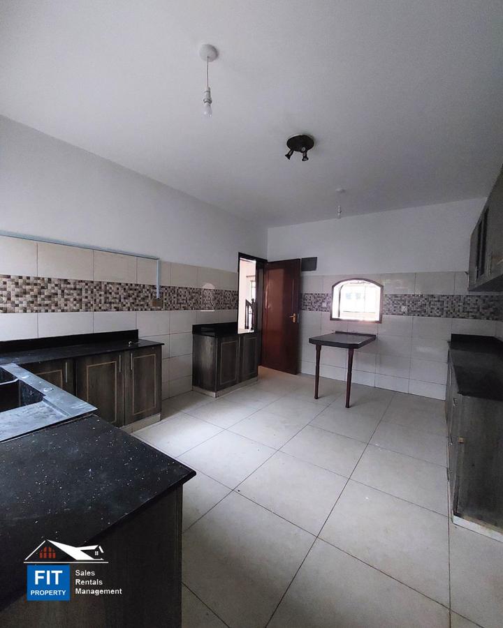 4 Bed Townhouse with En Suite in Westlands Area - 8