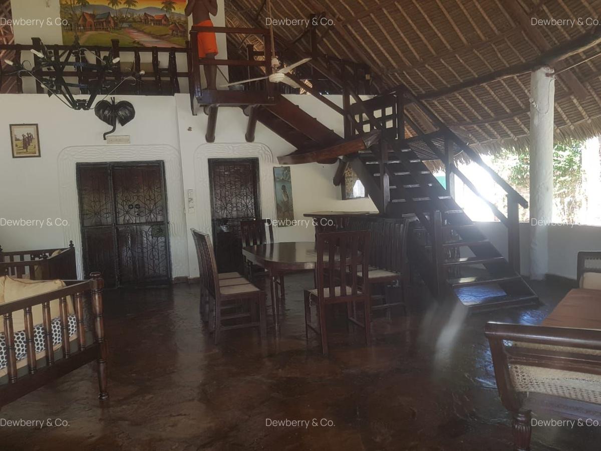 4 Bed Villa with En Suite in Diani - 2